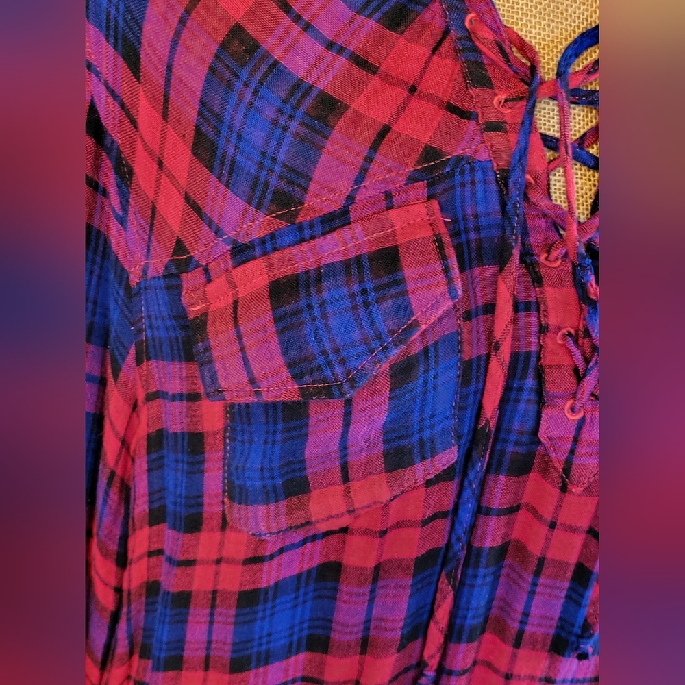 Umgee Flannel Plaid Blouse Pullover Tie Front Medium - Picture 8 of 10